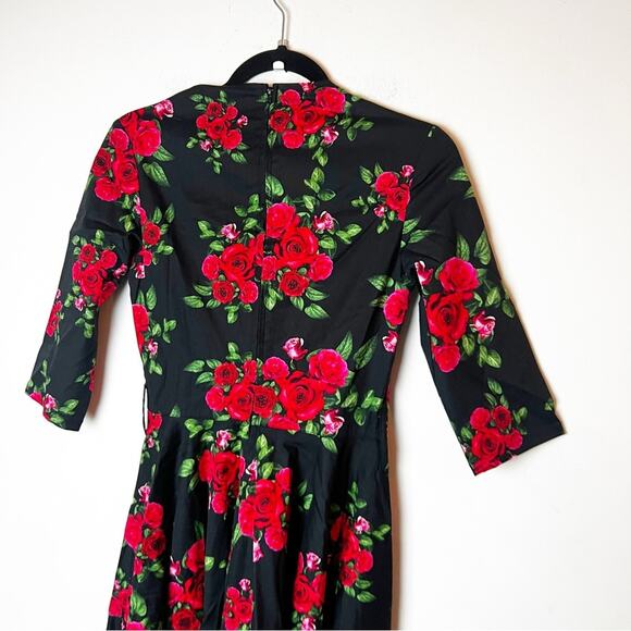 Hell Bunny Vixen 3/4 Sleeve Sweetheart Bust Red Floral Rockabilly Dress Size XS - Picture 8 of 10